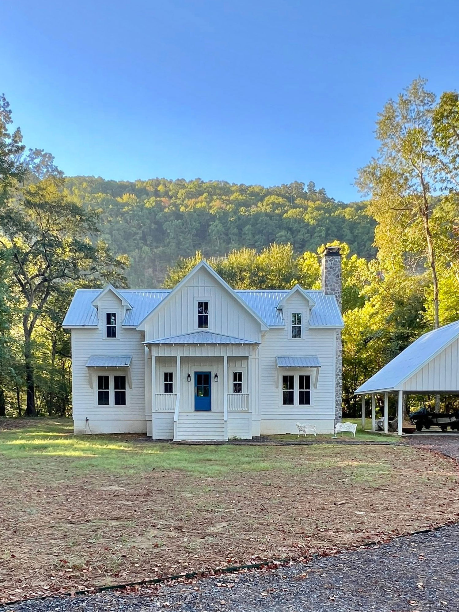 Custom new home built by Mayfield Construction near Greers Ferry Lake, Arkansas