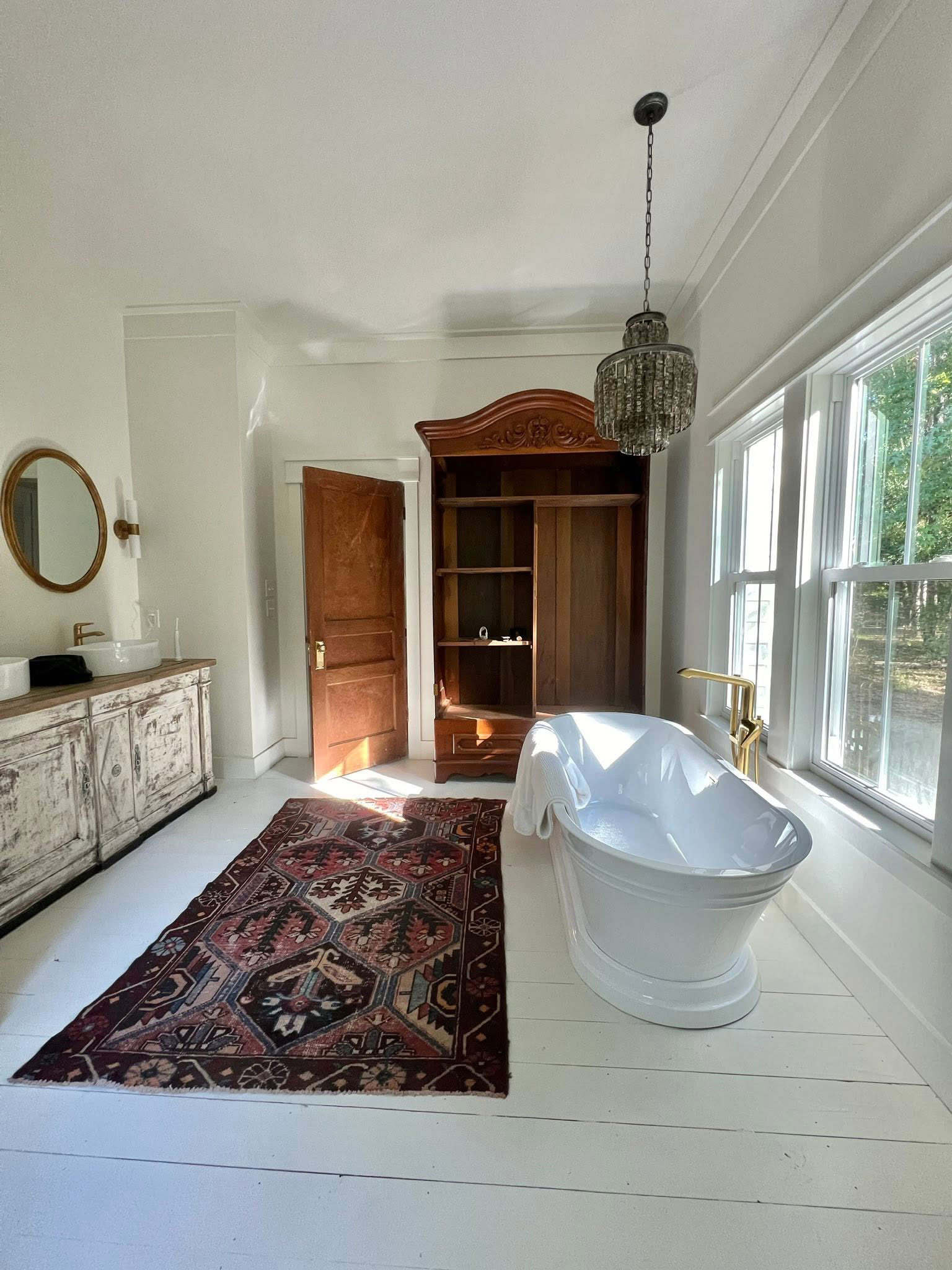 Custom new home by Mayfield Construction, Greers Ferry Lake area AR