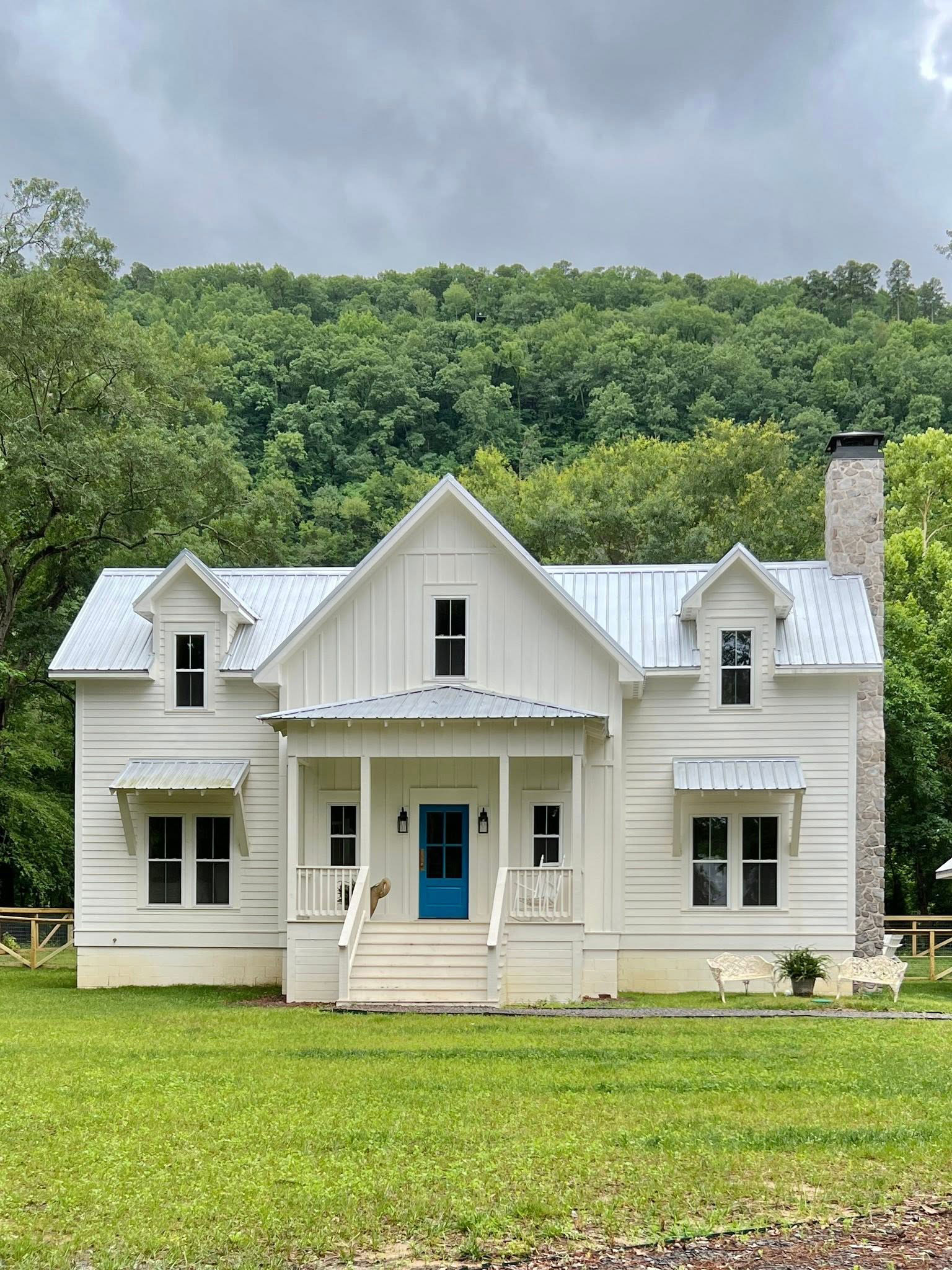 Custom new home by Mayfield Construction, Greers Ferry Lake area AR